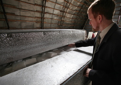 「遺体は冷凍保存して」 英少女の訴え、裁判所が認める