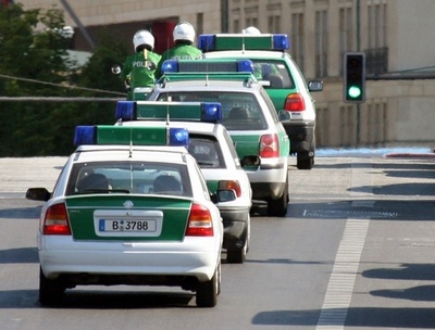 ドイツの小村のレストランで男が発砲、2人死亡 容疑者は自殺