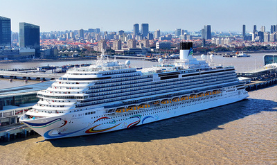 中国国産初の大型クルーズ船が「客」を乗せての試験運航を開始