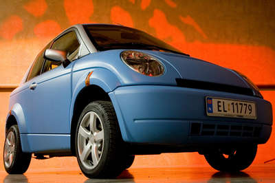 ノルウェーの電気自動車「シンク」、資金難で世界進出に急ブレーキ