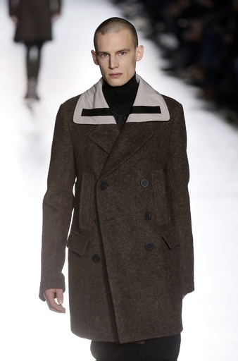 スフィンクスと潜水艦の映画から着想、「リック・オウエンス」15/16年秋冬メンズ