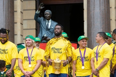 南アの優勝パレードツアー終了、終着地はマンデラ氏ゆかりの地