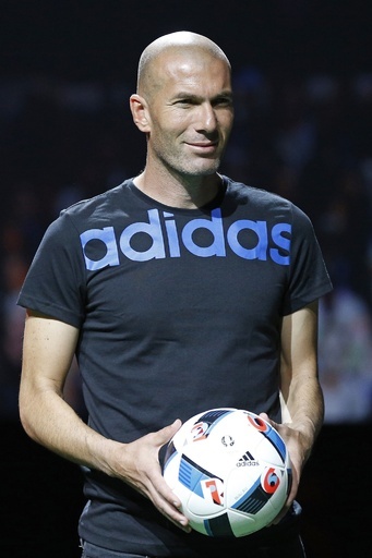 ジダン氏、レアルの指揮官就任を「急ぐつもりはない」