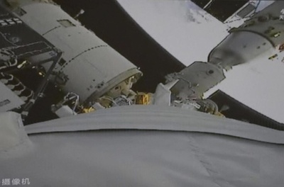 神舟22号 宇宙ステーションとの自動高速ランデブー・ドッキングを完了