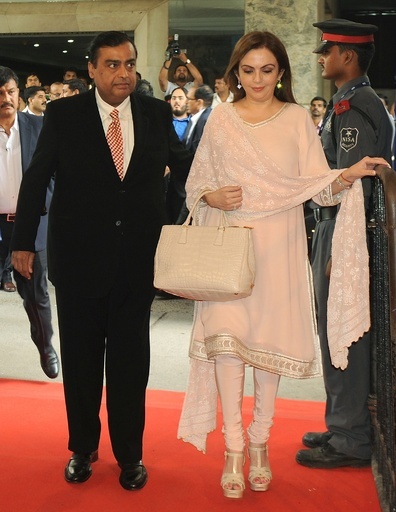 女性取締役の設置義務化に親族起用で対応？インド