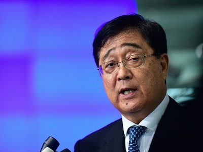 三菱自動車、ゴーン容疑者を会長職から解任