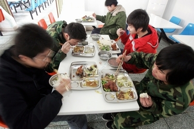 更正スクールで少年死亡、入所2日目 教官が殴打 中国