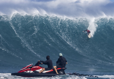 サメに襲われサーファー死亡 ハワイ・マウイ島沖
