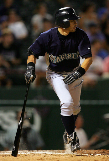 イチロー レンジャーズ戦で3安打3打点の活躍