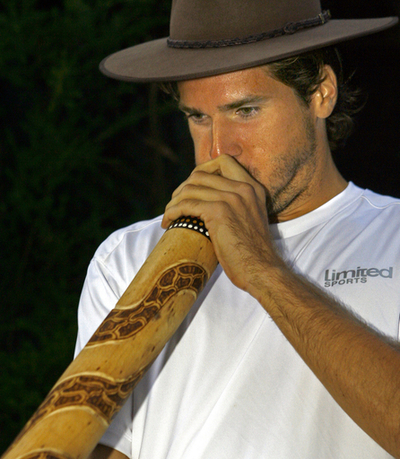 ＜テニス 07全豪オープン＞ハースがディジェリドゥーに挑戦 - オーストラリア