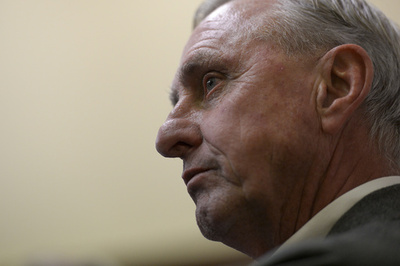 肺がん闘病中のクライフ氏「極めて良好」 現在は「前半を2-0でリード」