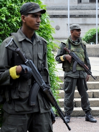 スリランカ軍、LTTE支配地域で激しい戦闘