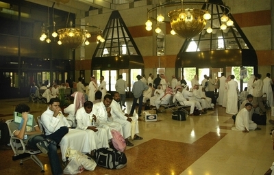 サウジアラビア、聖地結ぶ高速鉄道建設へ