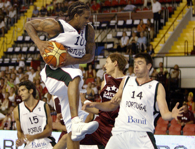 ポルトガル ラトビアを降し初勝利