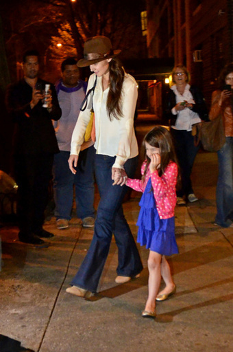 ケイティ・ホームズ、娘に400万円相当のクリスマスプレゼントを用意