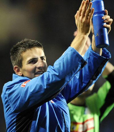 ホッフェンハイム 5連勝を飾り首位キープ