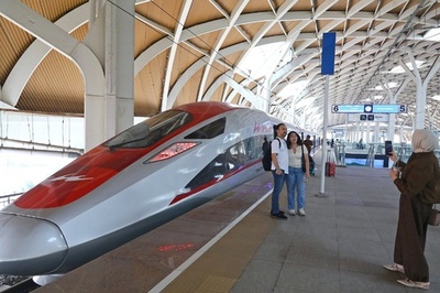 インドネシアのジャカルタ・バンドン高速鉄道 開業から3周年 延べ1800万人が利用