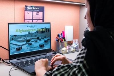 アフガン避難民女性のバーチャルツアー 美しい祖国を世界へ