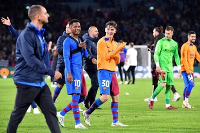 バルサが豪オールスターに3-2で勝利 ファティが決勝点