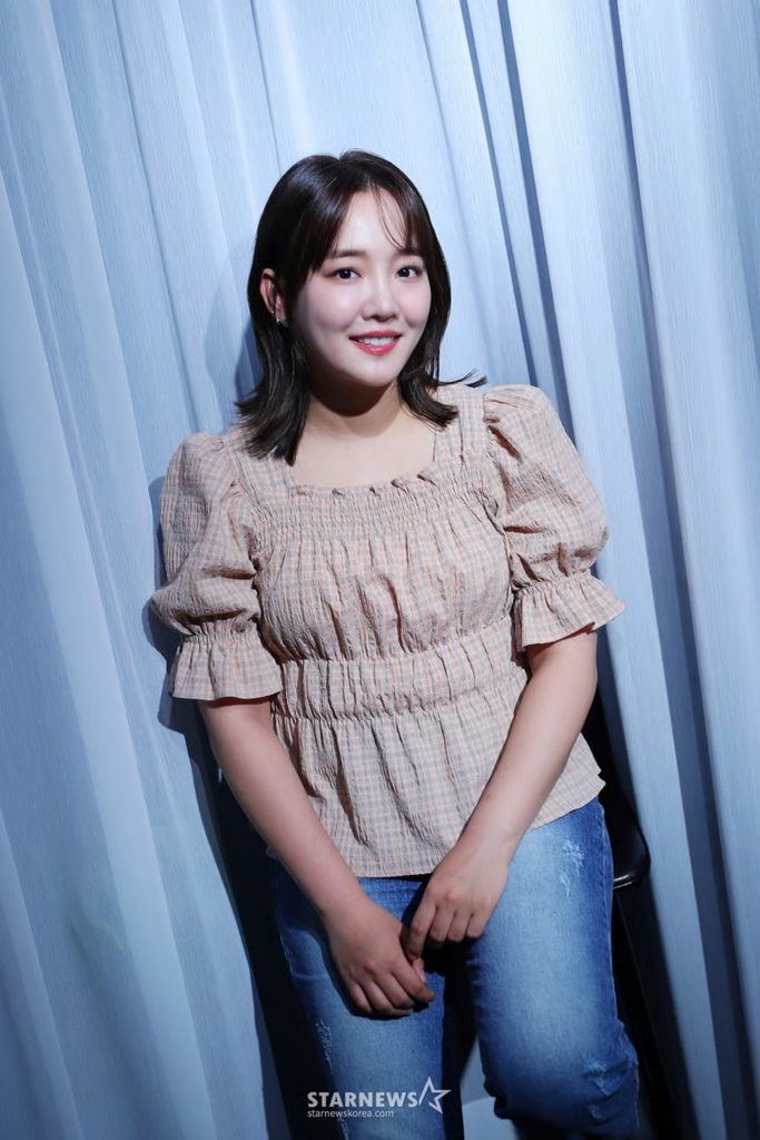 (c)STARNEWS