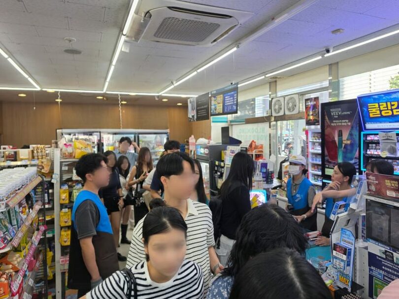 ソウル世界花火大会当日のコンビニ「GS25」の店舗＝GSリテール提供(c)MONEYTODAY