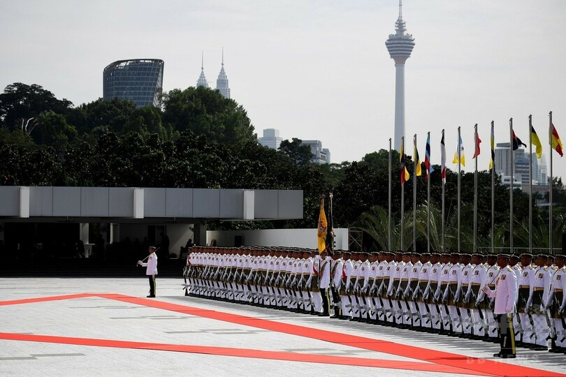 47歳のスルタン、第15代国王に即位 マレーシア 