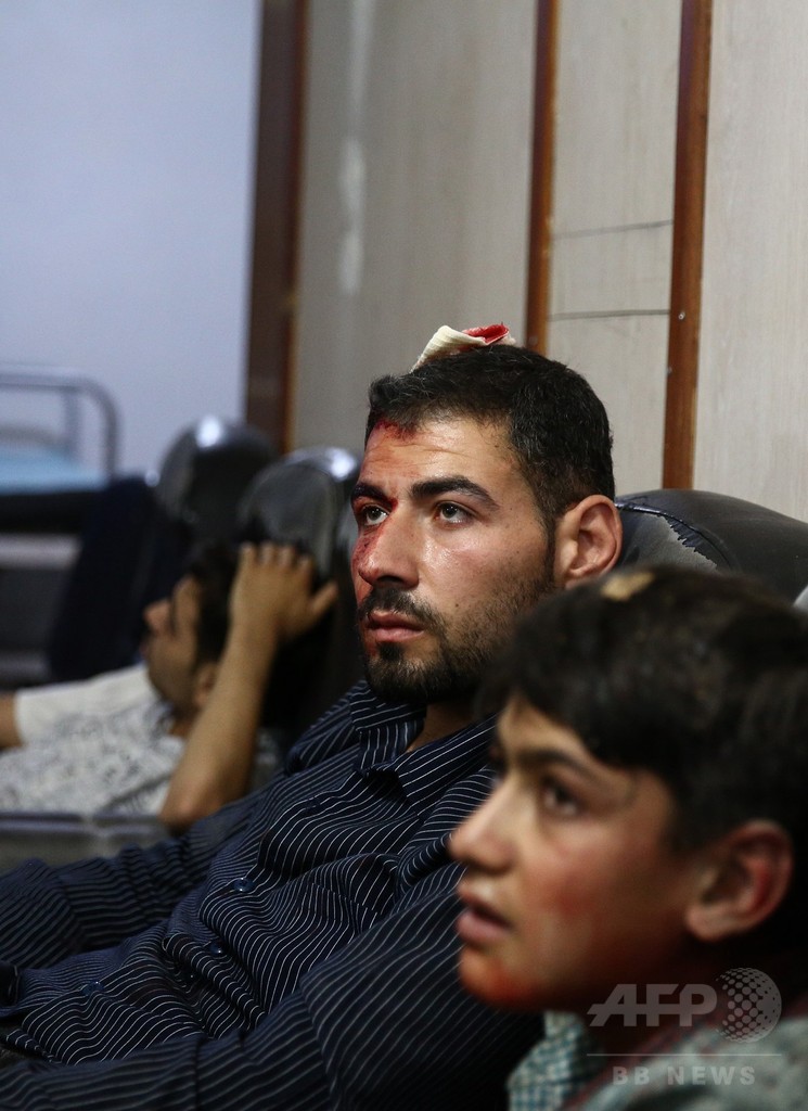 シリア政府の空爆で民間人37人死亡、NGO