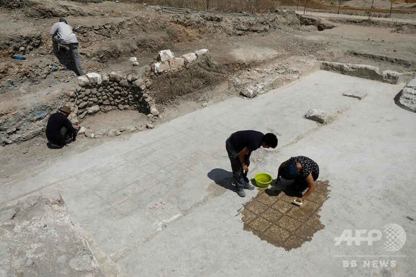 3世紀の古代陶器工房を発見、遊戯室や浴場も イスラエル