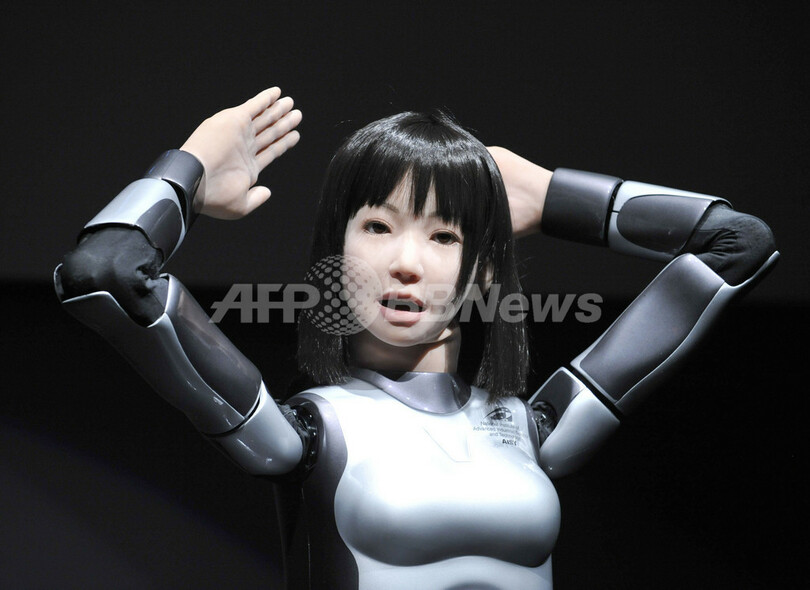 人間そっくりなロボットも登場、「デジタルコンテンツエキスポ2009」