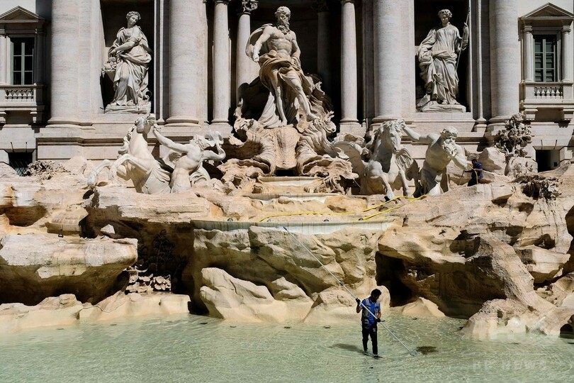 ローマ市 トレビの泉の硬貨を財源化 年間最大1 3億円の増収に 写真1枚 国際ニュース Afpbb News