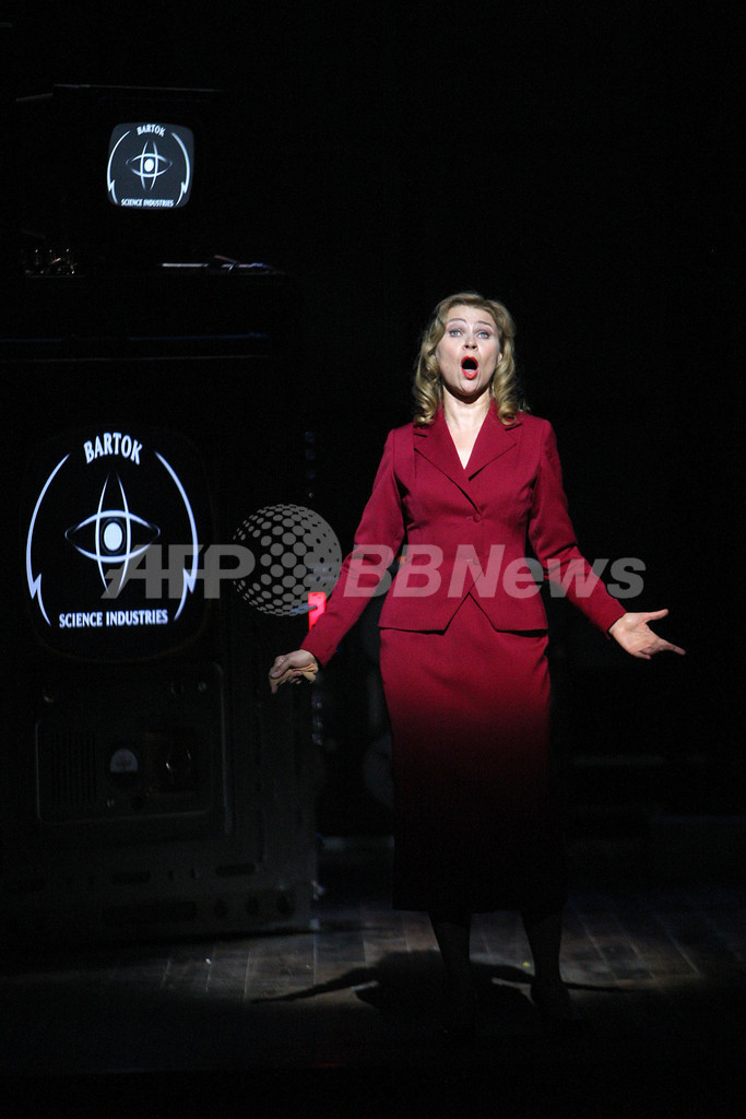 映画『ザ・フライ』がオペラに、監督はドミンゴとクローネンバーグ