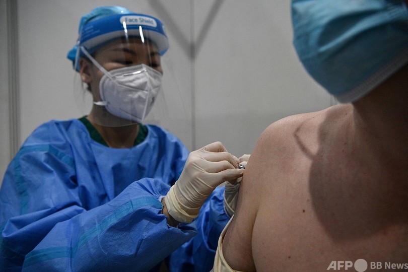 中国のワクチン接種、10億回到達