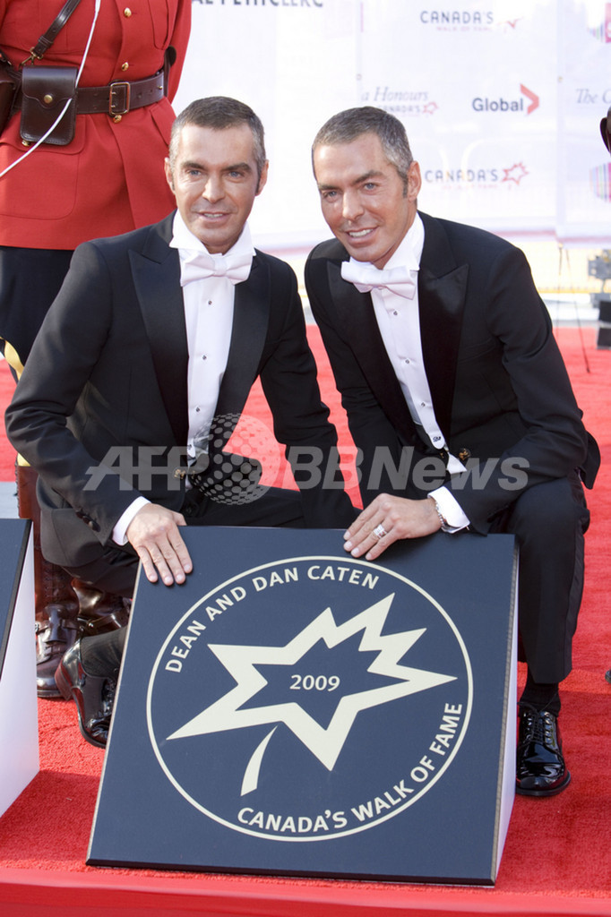 「ディースクエアード」、ビヨンセのワールドツアー衣装をデザイン