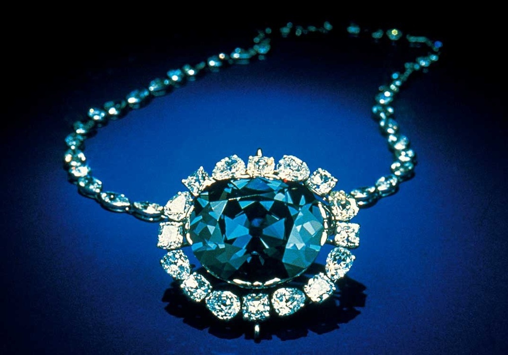 ブランドストーリー Jewelry & Watch Vol. 6 ハリー・ウィンストン 誰もが認める“キング・オブ・ダイヤモンド” 写真8枚