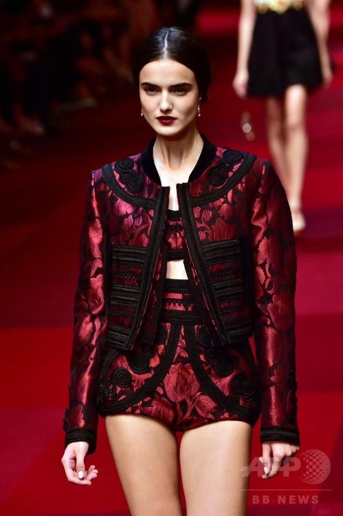 スペインによるシチリア侵攻から着想、「ドルチェ＆ガッバーナ」15年春夏