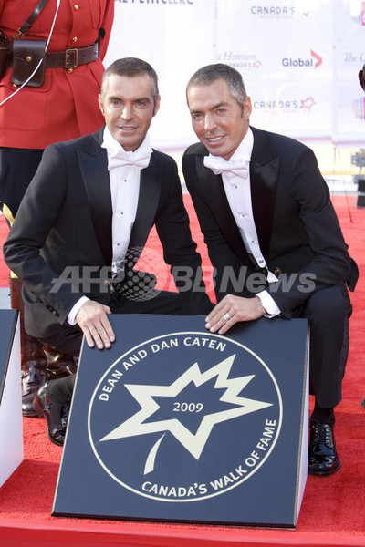 「ディースクエアード」、ビヨンセのワールドツアー衣装をデザイン