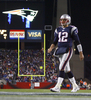 フィールドを歩くペイトリオッツのQBトム・ブレイディ（%%Tom Brady%%）。(c)AFP/Getty Images Jim Rogash