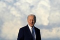 先進7か国（G7）首脳会議（サミット）の開催中、式典に出席するジョー・バイデン米大統領（2024年6月13日撮影）。(c)Tiziana FABI / AFP