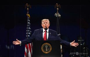 トランプ氏、医療研究資金の統制狙う 助成拒否権持つ委員会構想も 報道