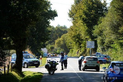 ベルギー軍のF16、仏で墜落 操縦士が電線に宙づりに