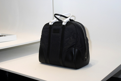 ニール・バレットがポーターとコラボ、青山店で限定販売