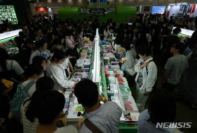 韓国・出版市場、下落傾向続く…売上高・営業利益ともに減