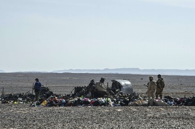 ロシア機墜落、データは「爆破」示唆か 露エジプト便を運航中止