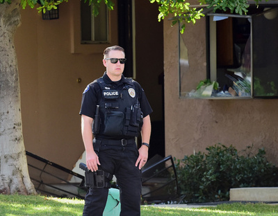 米乱射、実行犯の友人を逮捕 大統領「婚約者ビザ」見直しを指示