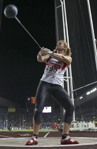 ベッティー・ヘイドラー 女子ハンマー投げを制す