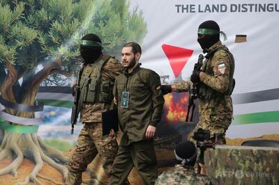 イスラエル首相、戦闘再開を警告 ハマスの非難受け