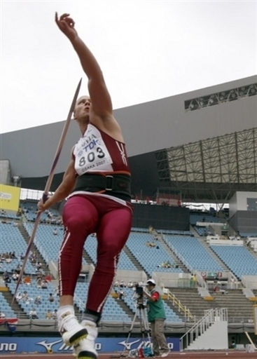バシレフキス 男子やり投げ決勝に進出
