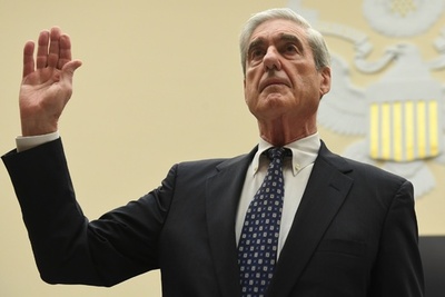 モラー元特別検察官、大統領の潔白否定も捜査妨害は明言せず 議会証言