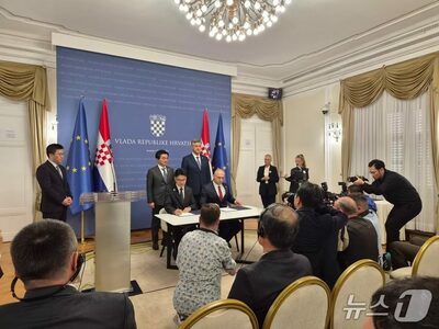 韓国製多連装ロケット「天橆」、クロアチアが18両導入　防衛協力MOUも締結