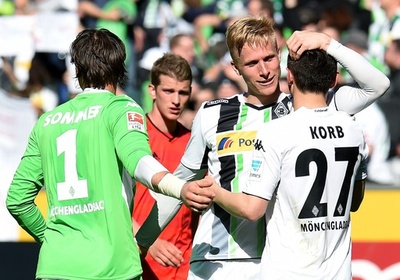 ボルシアMGがレバークーゼンに快勝、暫定2位に浮上